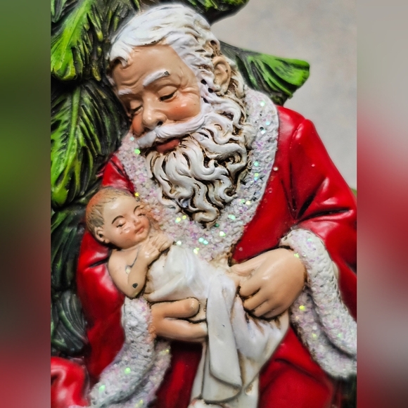 Kneeling Santa with Baby Jesus Ceramic Figure Christmas Nativity - Picture 4 of 8